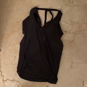 LULULEMON TOP